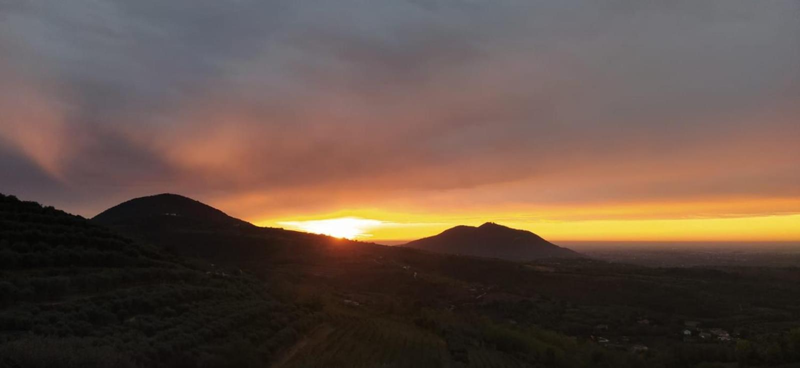 Agriturismo Le Volpi Baone ภายนอก รูปภาพ