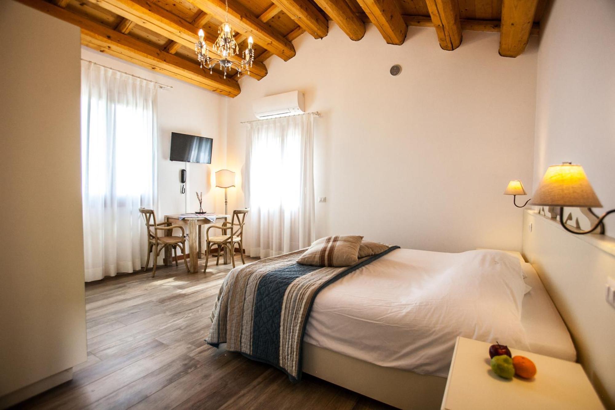 Agriturismo Le Volpi Baone ภายนอก รูปภาพ